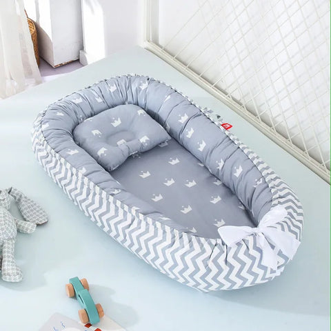 Soft Sleeping Nest Bed For Baby Crown